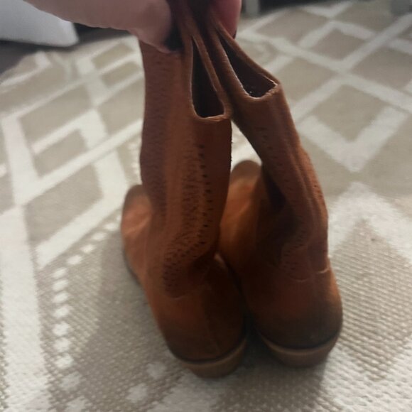 BCBGeneration Tan Suede Western Ankle Boots - Picture 4 of 6